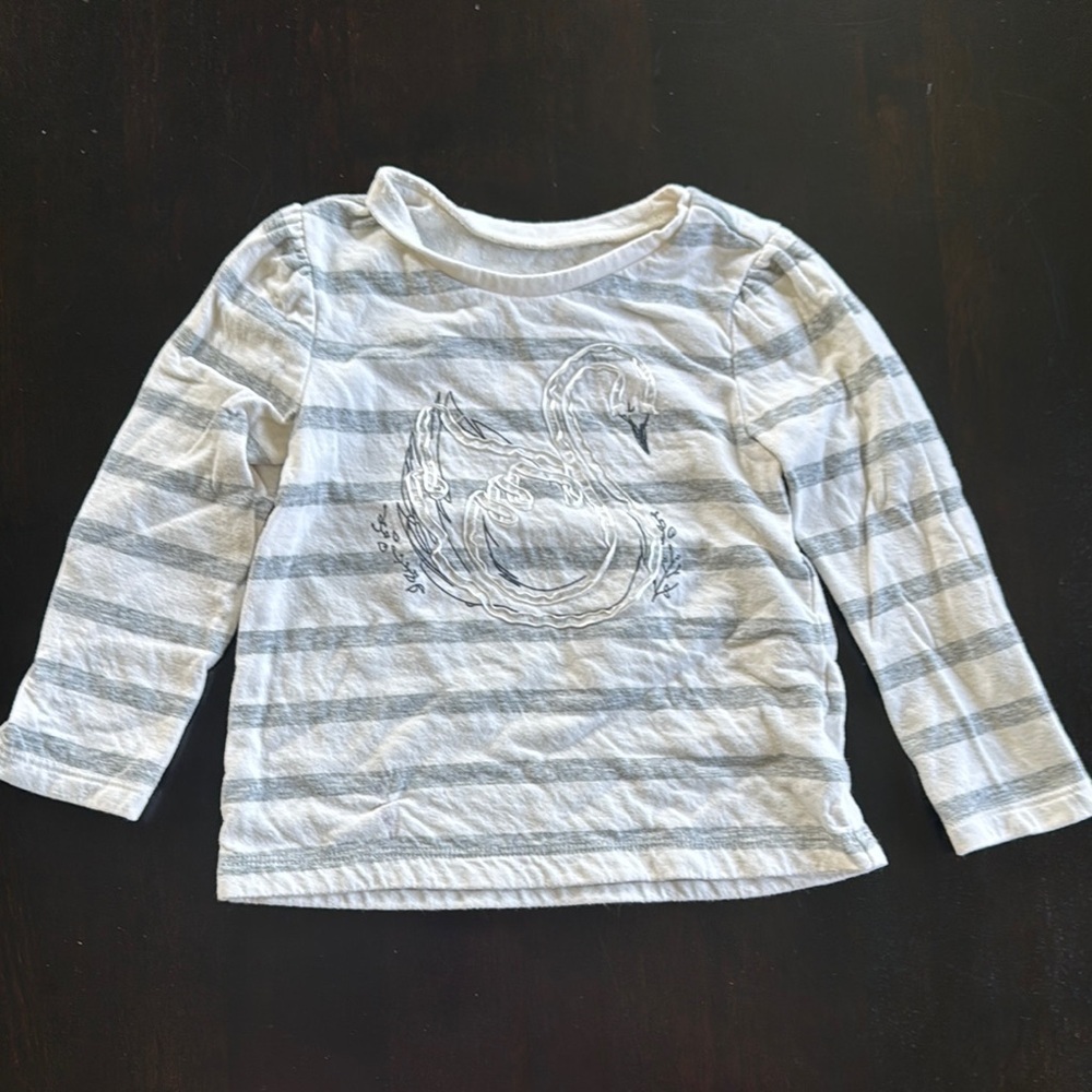 GAP Long Sleeve Gray and White Striped Tees